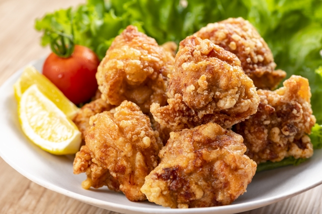 鶏のから揚げ